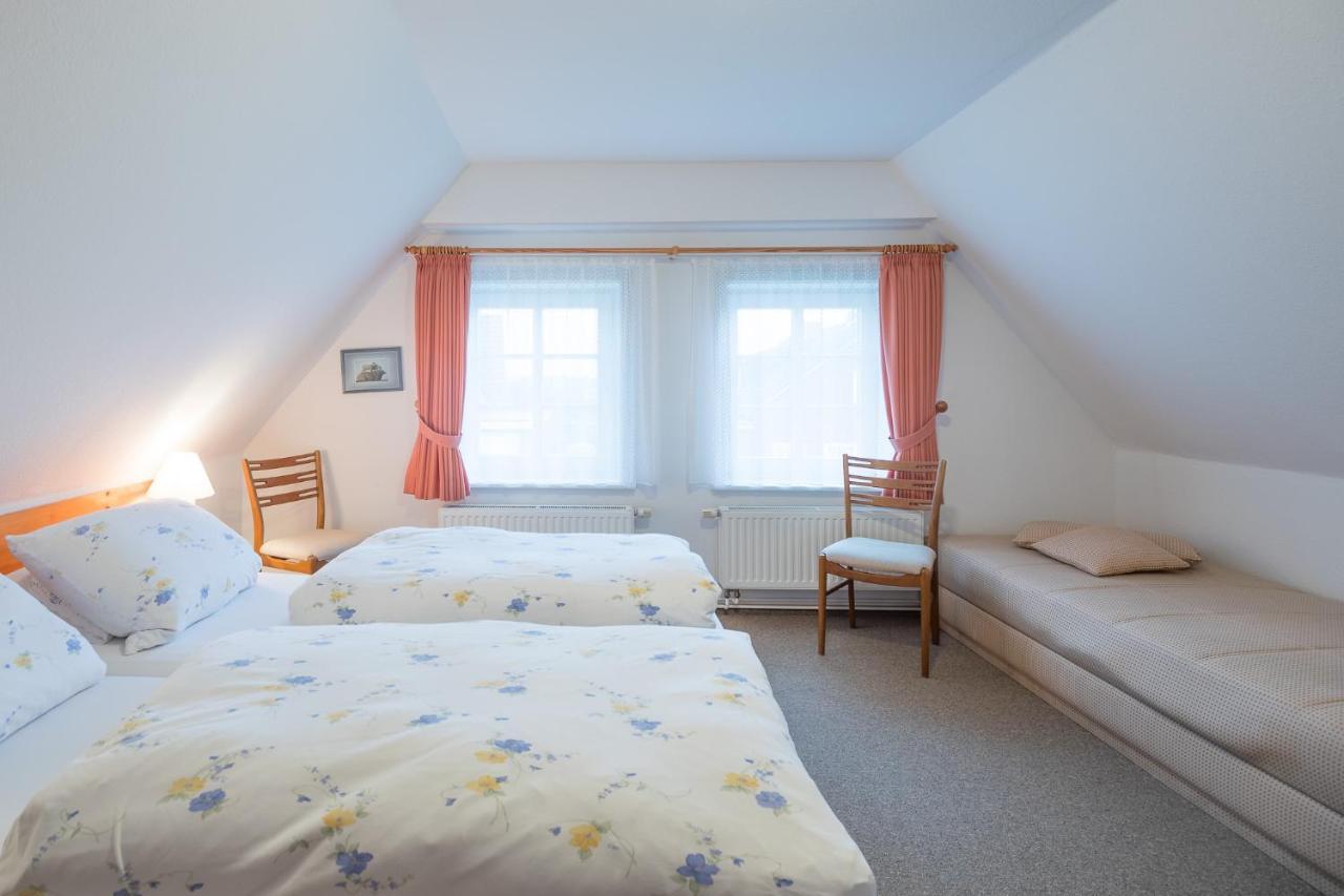 Direkt Am Deich - Ferienwohnung Amrum Im Gaestehaus Am Badedeich Dagebüll Dış mekan fotoğraf